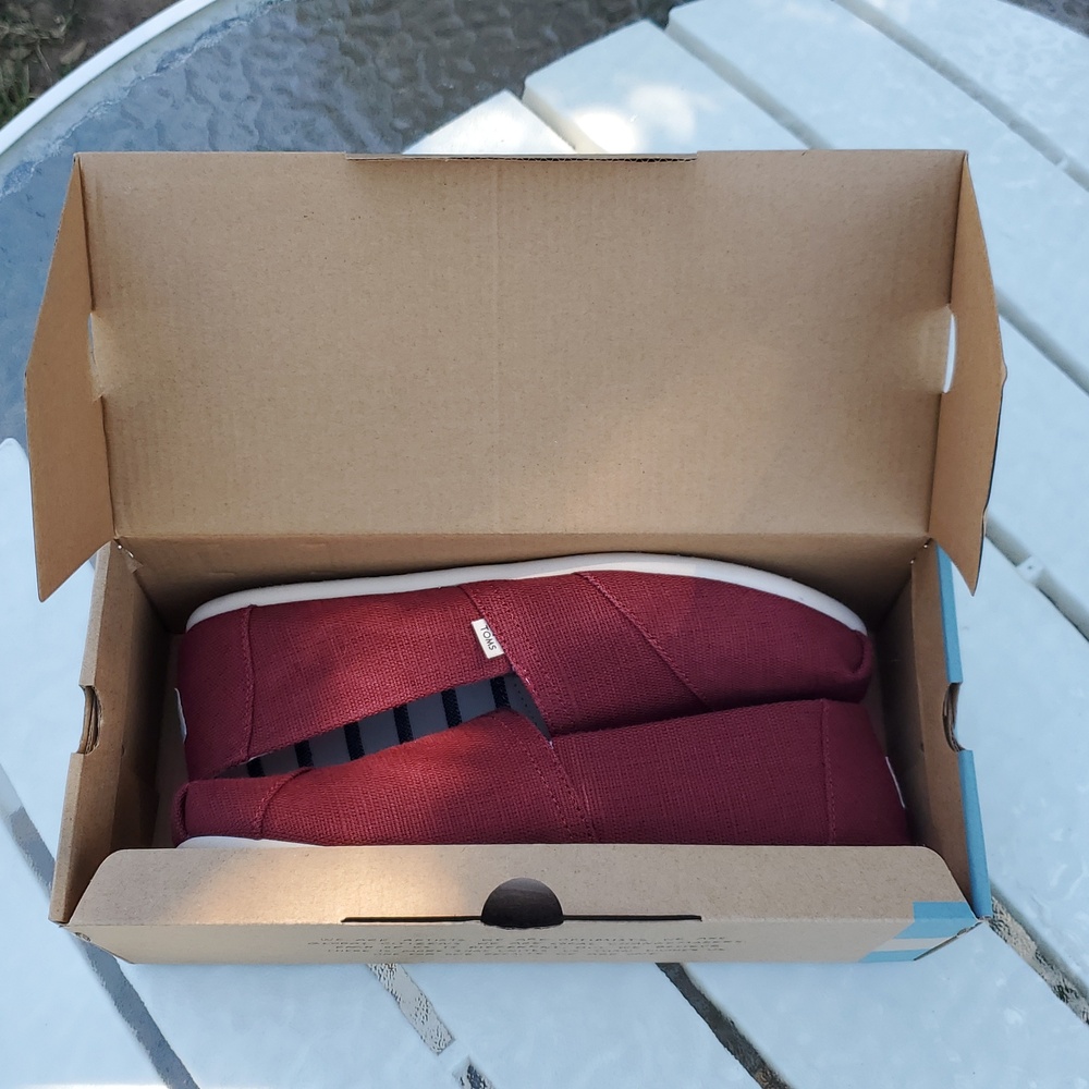 Toms Classic Heritage Black Cherry Gently Used Women's Size 10 Alpargata In Box